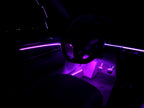 Voetruimte bij de pedalen verlicht met RGB LED-strip